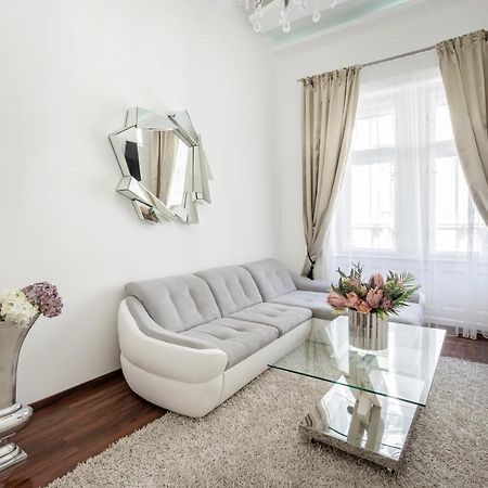 Opera Luxury Apartment With Free Parking Budapest Exterior photo