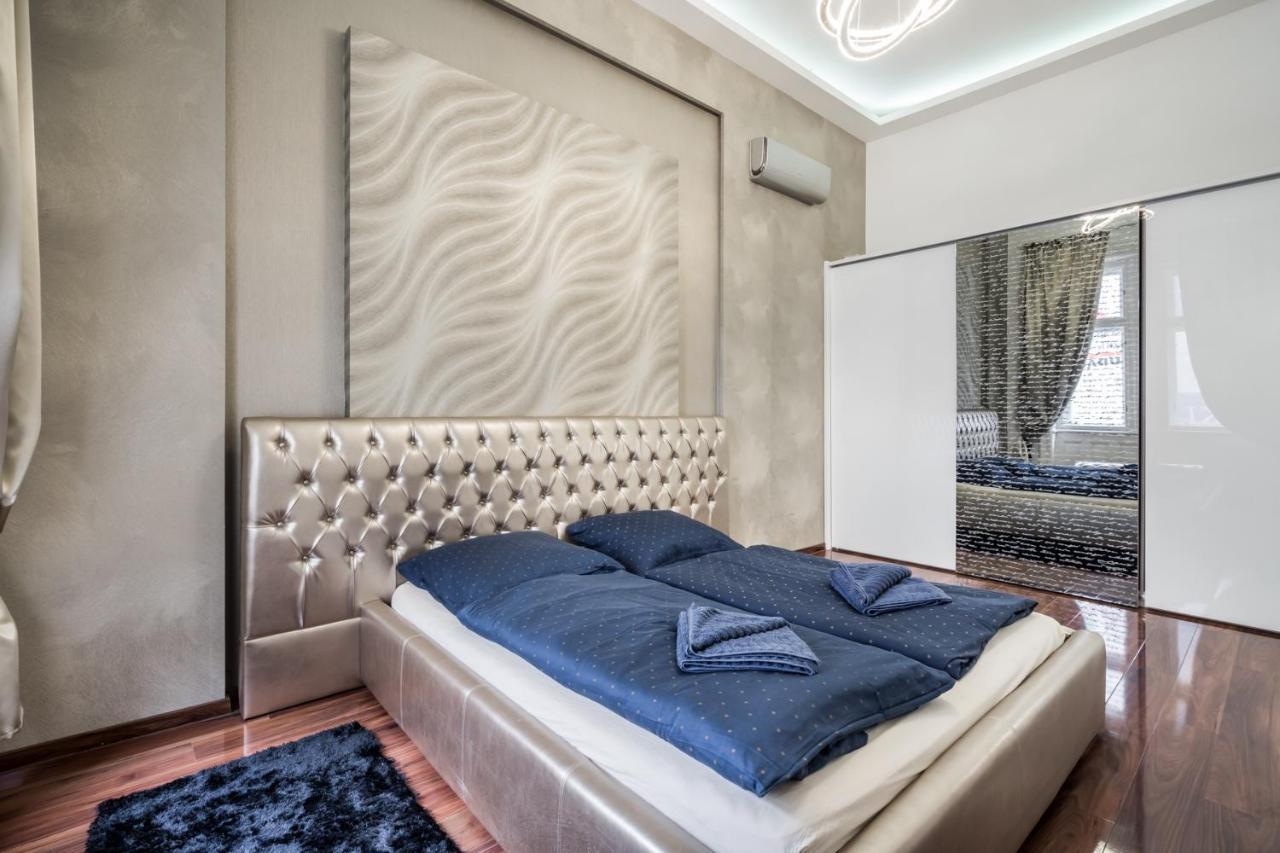 Opera Luxury Apartment With Free Parking Budapest Exterior photo