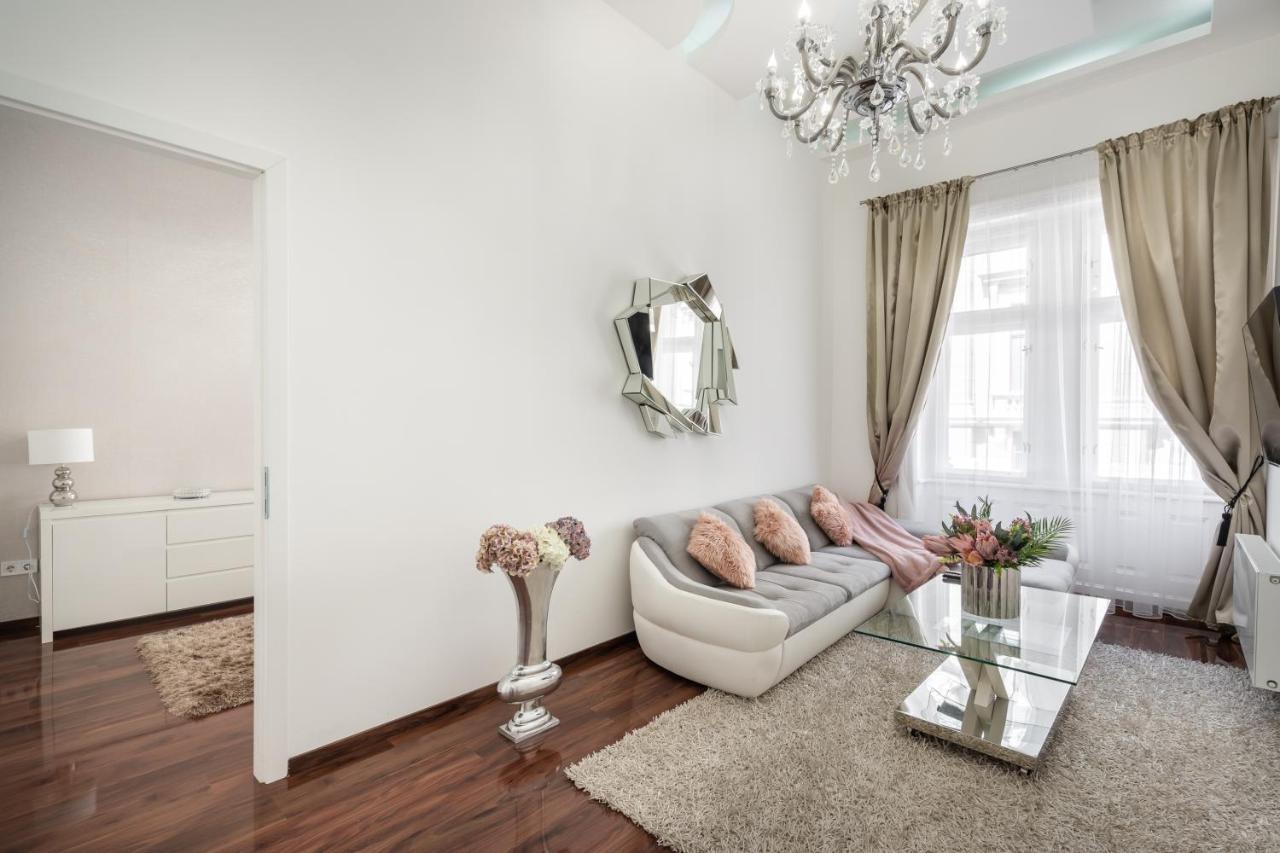 Opera Luxury Apartment With Free Parking Budapest Exterior photo